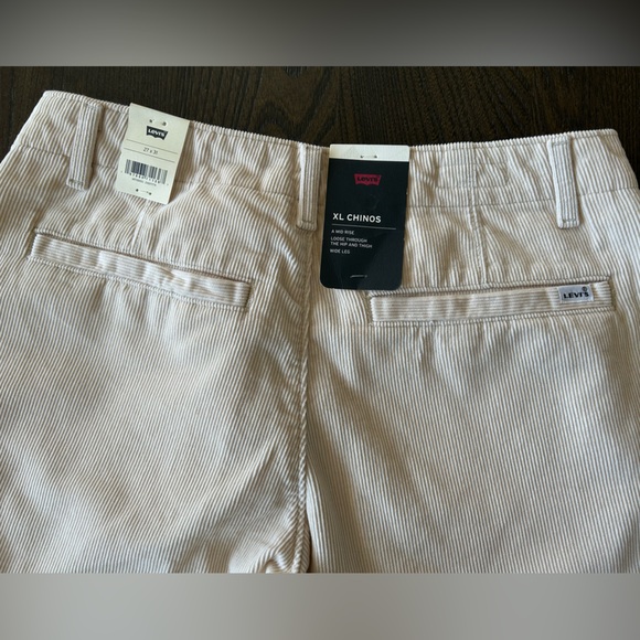Levi's Off-White Corduroy Pants - Picture 10 of 16